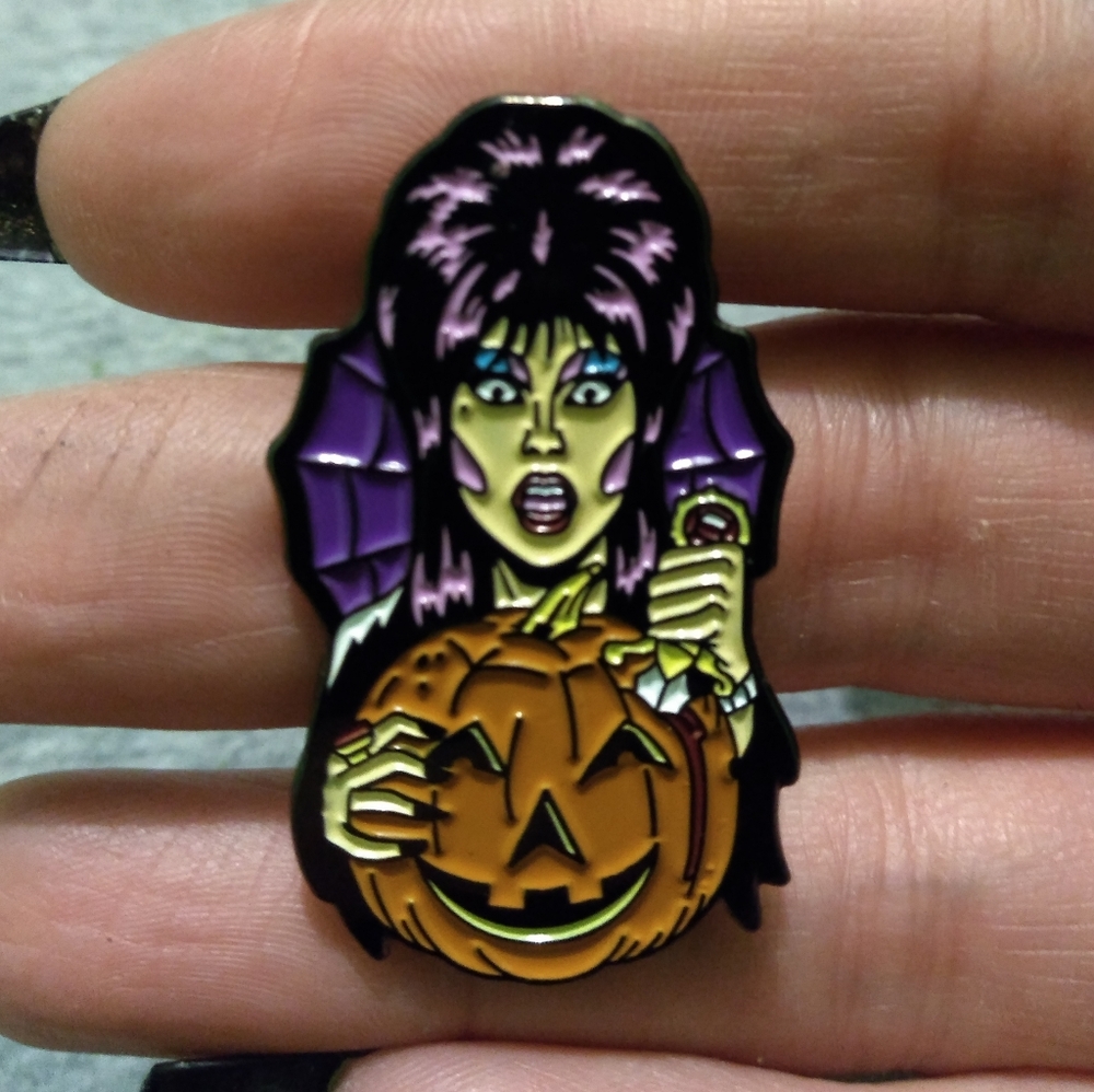 Elvira enamel pen brand new